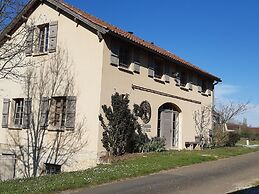 Luxury House in Leobard With Private Pool