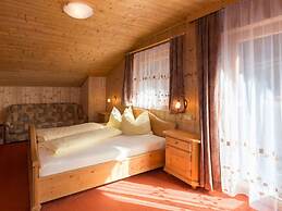 Holiday Apartment on the Hutterwirtshof