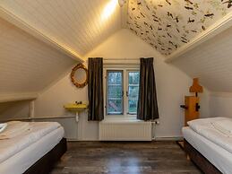 Charming Beach Villa With Thatched Roof