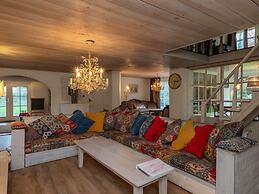 Charming Beach Villa With Thatched Roof