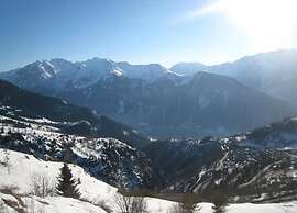 Apartment in Eclose With Mountain Views