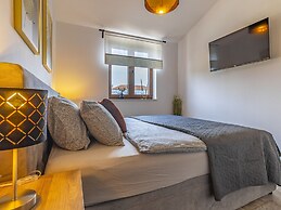 Modern Home With Swimming Pool and Wellness