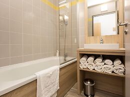 Modern Apartment in Coastal Town La Rochelle