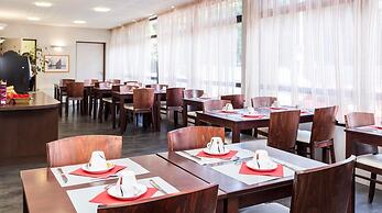 Modern Apartment in Coastal Town La Rochelle