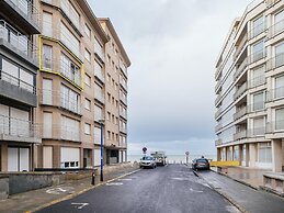 Apartment in Koksijde for 6 Person