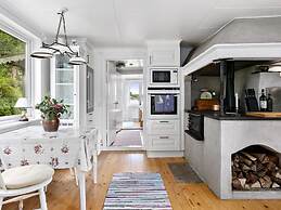 6 Person Holiday Home in Stromstad-by Traum