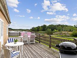 6 Person Holiday Home in Stromstad-by Traum