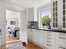 6 Person Holiday Home in Stromstad-by Traum