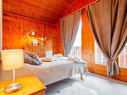Atmospheric 14-person Chalet in Plagne 1800