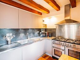 Atmospheric 14-person Chalet in Plagne 1800