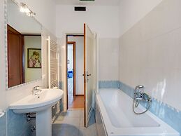 Modern Villa in Torri del Benaco With Private Pool