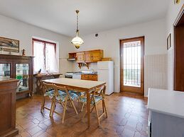 Modern Villa in Torri del Benaco With Private Pool