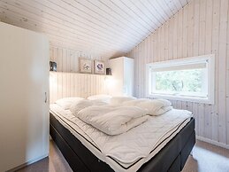 6 Person Holiday Home in Oksbol