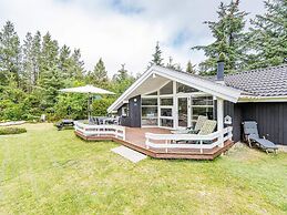 6 Person Holiday Home in Oksbol