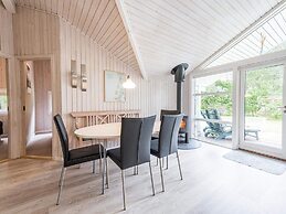 6 Person Holiday Home in Oksbol