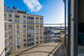 Apartment With 2 Bedrooms and sea View