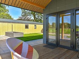 Cozy Chalet With Unobstructed Views