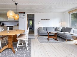 6 Person Holiday Home in Tarm