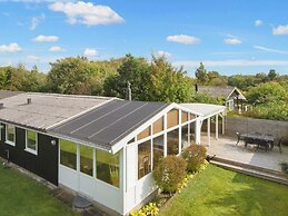 6 Person Holiday Home in Tarm