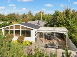 6 Person Holiday Home in Tarm