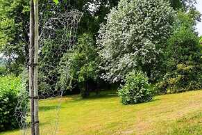 Quiet Renovated Holiday Home With Swimming Pool