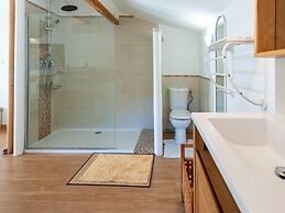 Beautiful Holiday Home With Garden