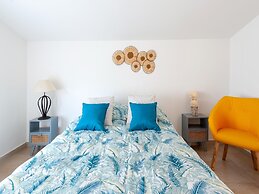 Beautiful Holiday Home With Garden