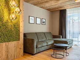 Modern Holiday Apartment With 2 Bedrooms in Fugen