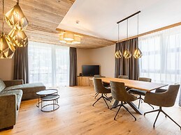 Modern Holiday Apartment With 2 Bedrooms in Fugen