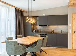 Modern Holiday Apartment With 2 Bedrooms in Fugen