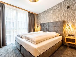 Modern Holiday Apartment With 2 Bedrooms in Fugen