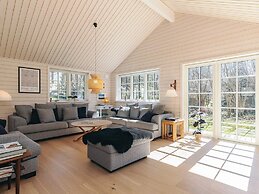 5 Star Holiday Home in Vejby