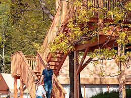 Chalet With Dishwasher, in the Area