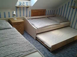 Apartment in Neu Ludershagen With Terrace