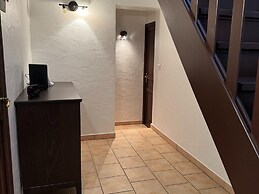 Beautiful Villa Near Village des Vans