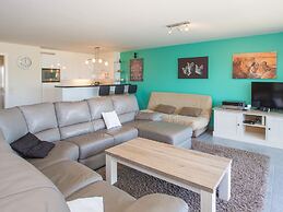 Viking Spacious With sea View Near the Dike