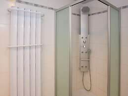 Viking Spacious With sea View Near the Dike