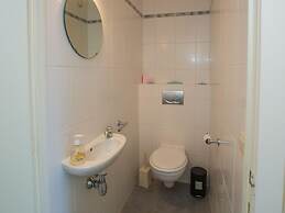 Viking Spacious With sea View Near the Dike