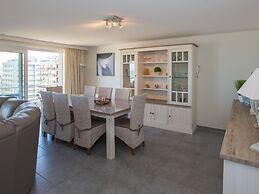 Viking Spacious With sea View Near the Dike