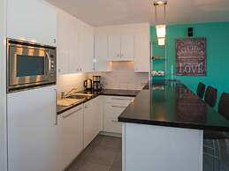 Viking Spacious With sea View Near the Dike