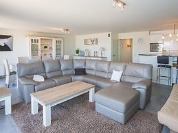 Viking Spacious With sea View Near the Dike