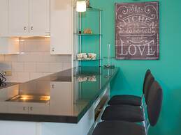 Viking Spacious With sea View Near the Dike