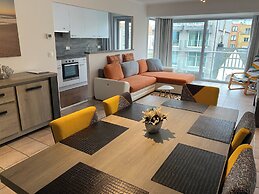 Apartment in Nieuwpoort With Terrace