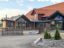 10 Person Holiday Home in Syssleback-by Traum