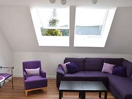 To Castel Sant'angelo Modern Retreat