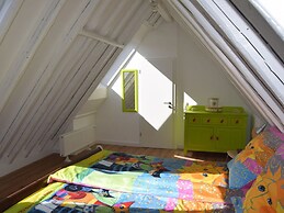 To Castel Sant'angelo Modern Retreat