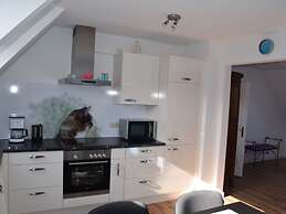 To Castel Sant'angelo Modern Retreat