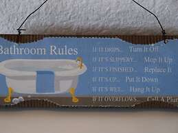 To Castel Sant'angelo Modern Retreat