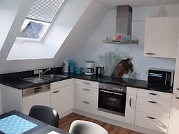 To Castel Sant'angelo Modern Retreat