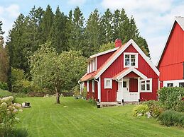 8 Person Holiday Home in Hishult-by Traum